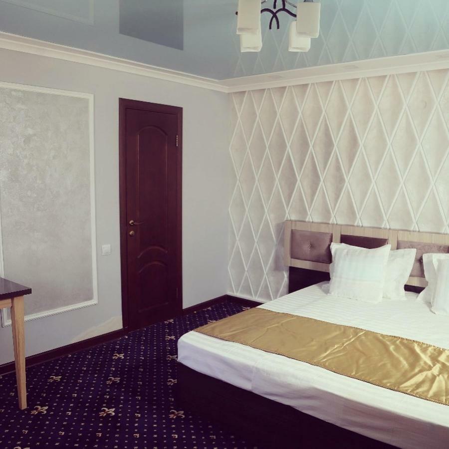 Family Hotel Balkash Kültér fotó
